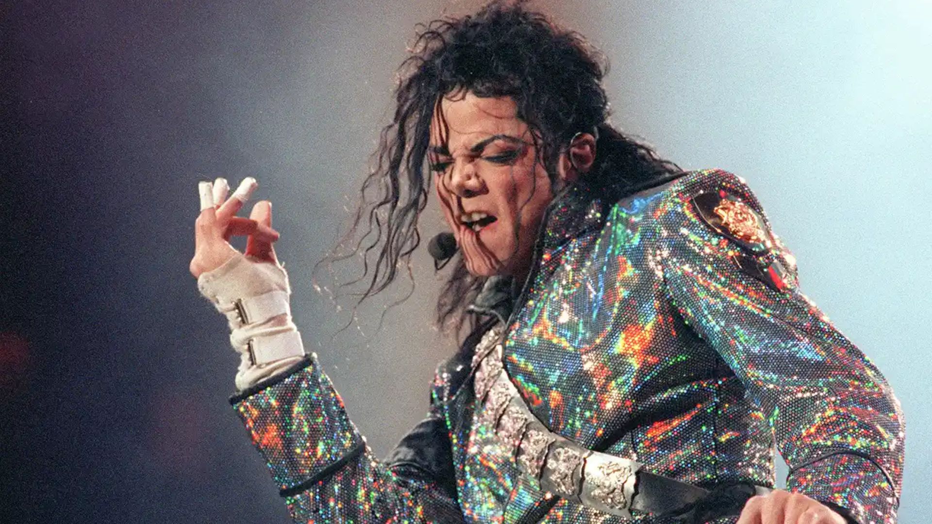 Las estatuas gigantes de Michael Jackson aún sobreviven en el mundo a más de 30 años del álbum HIStory