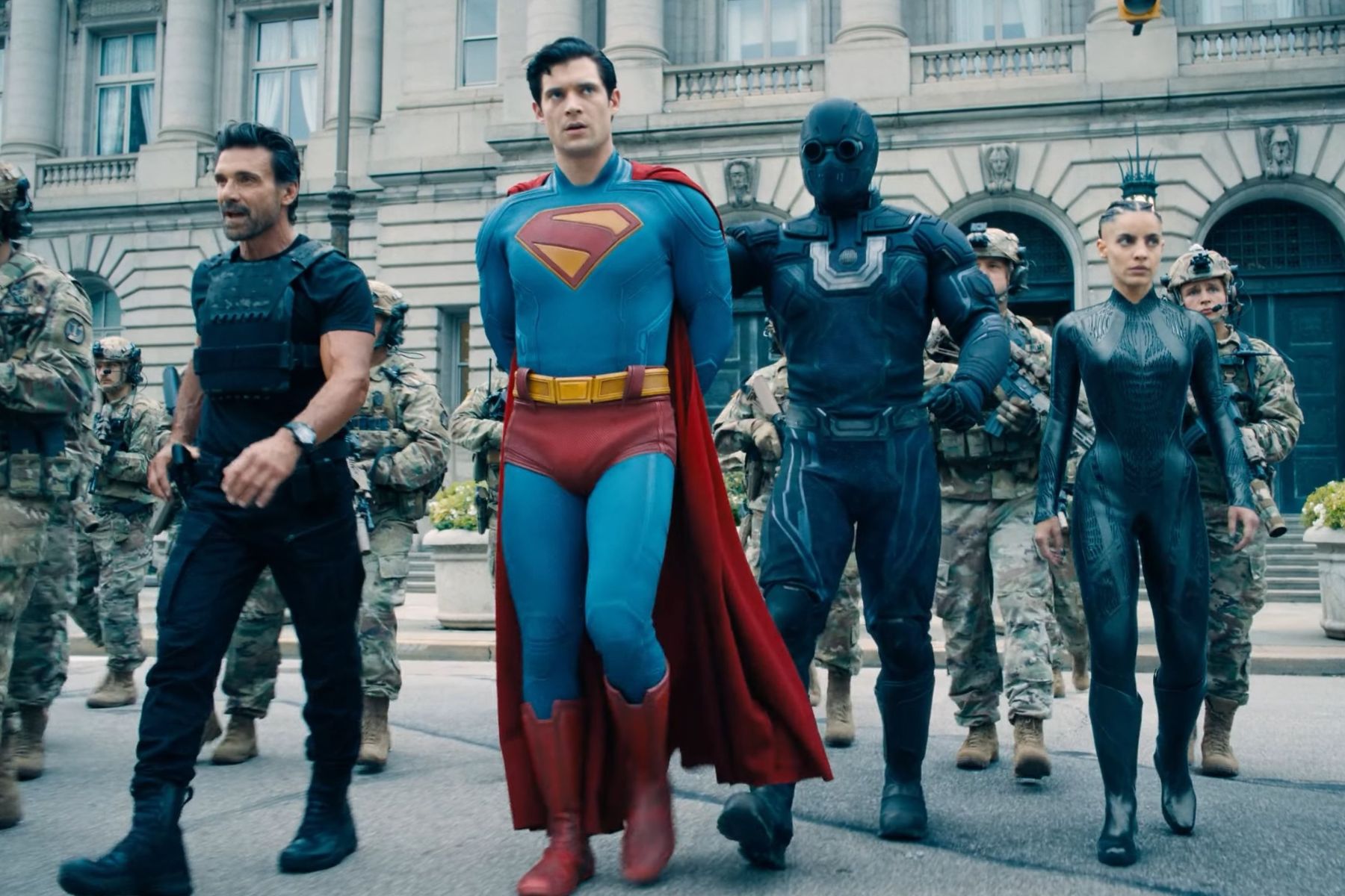 James Gunn atribuye bajo desempeño de Superman al sentimiento antiamericano