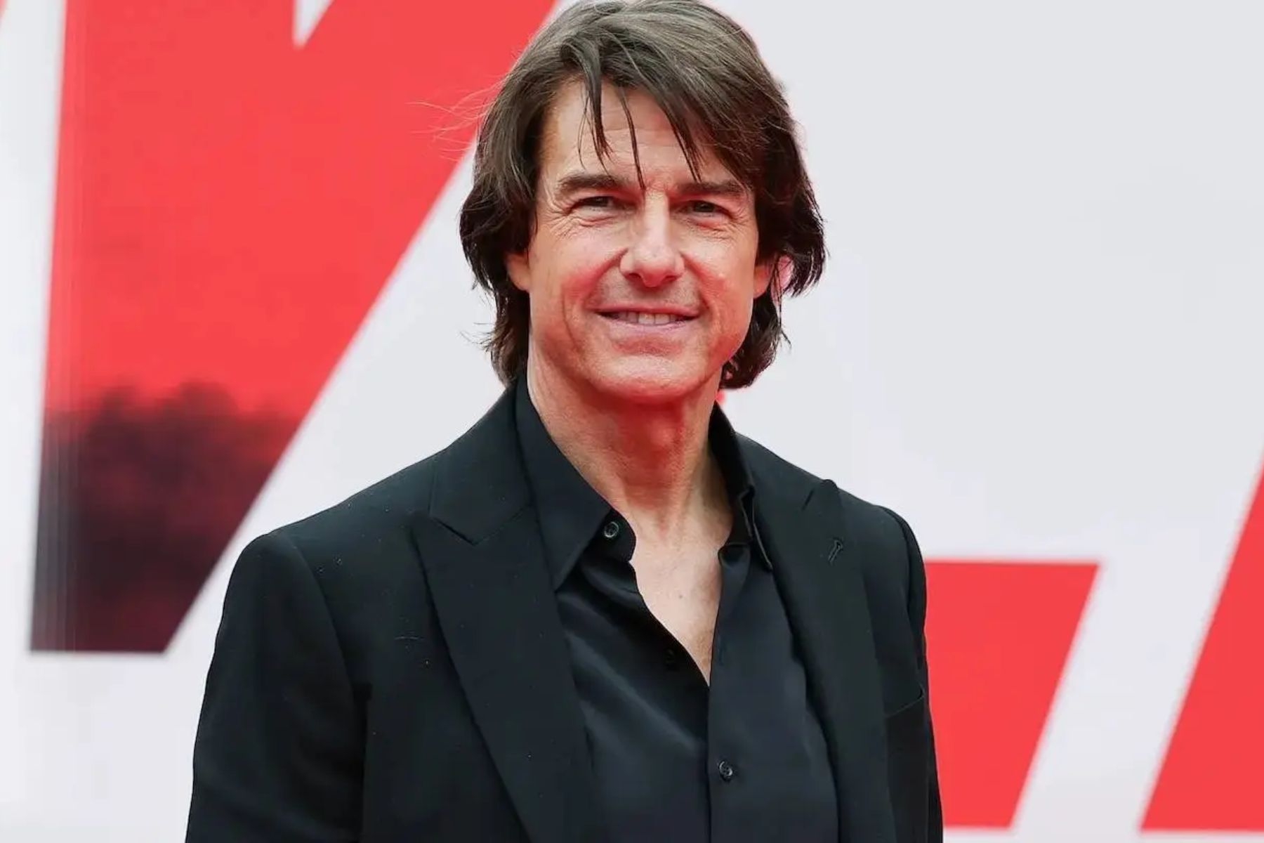 Tom Cruise asiste al primer concierto de Oasis en Wembley 