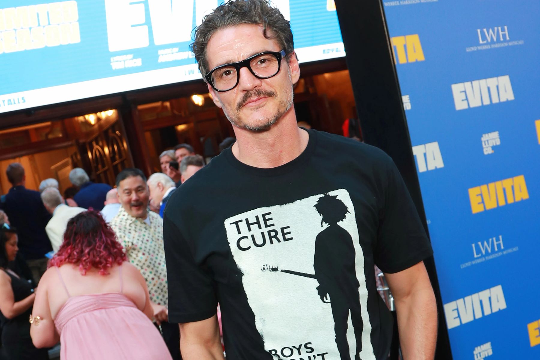 Pedro Pascal revela su canción favorita de The Cure
