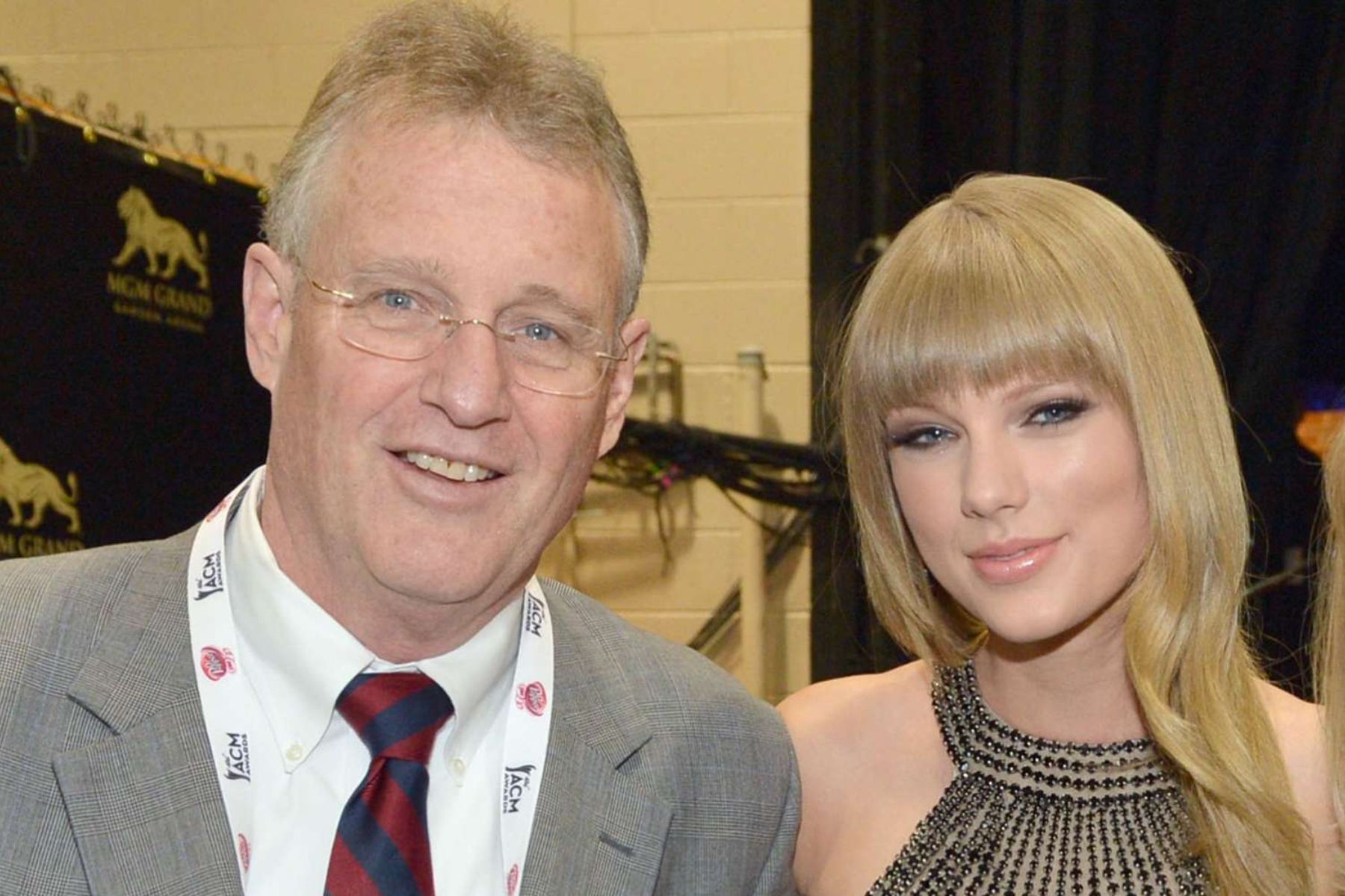 Taylor Swift atraviesa momentos familiares delicados: su padre se recupera de cirugía cardíaca