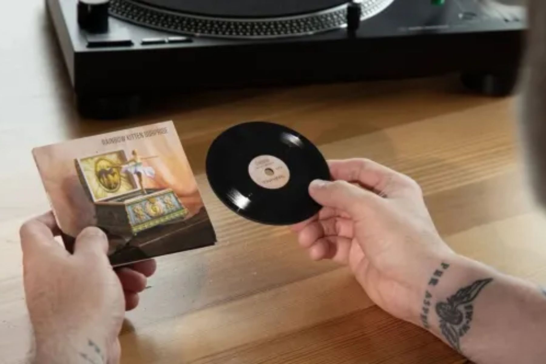 Tiny Vinyl lanza discos de 4 pulgadas con clásicos de Black Sabbath y más