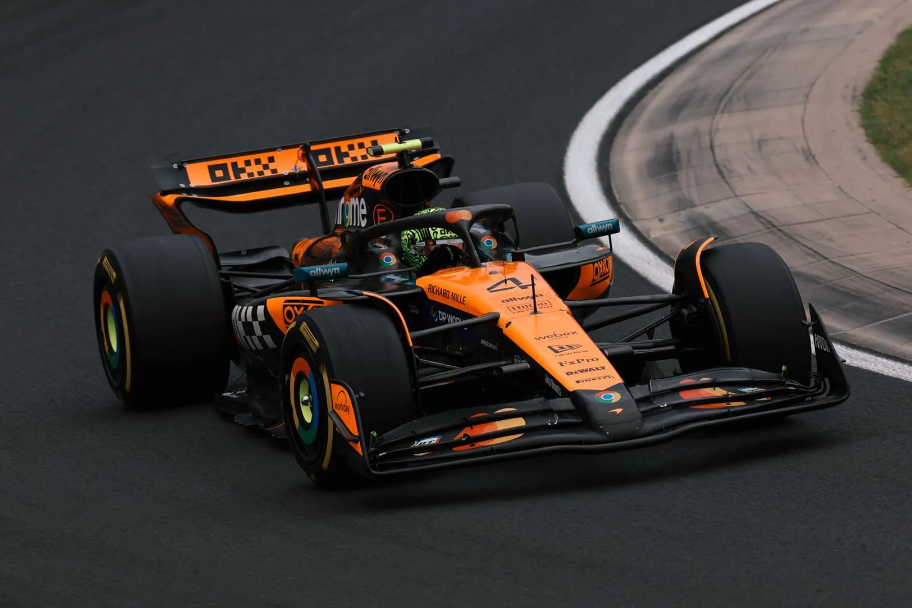 Norris domina a Piastri y McLaren firma el 1-2 en Budapest